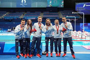 El relevo 4x100 estilos 34 puntos conquista el bronce