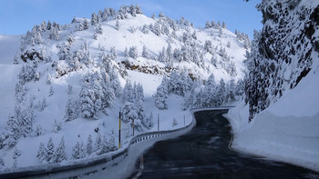 Belagua acumula metro y medio de nieve