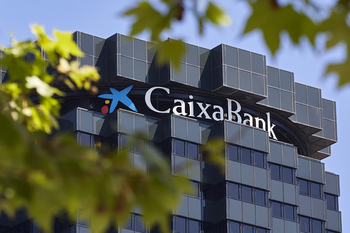 CaixaBank logra un beneficio de 2.675 millones hasta junio