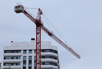 Navarra, donde menos crece la compraventa de vivienda