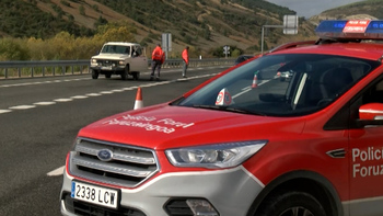 Conduce drogado, sin carné y se da a la fuga en San Adrián