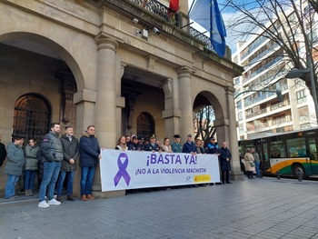 Navarra condena el último asesinato por violencia de género