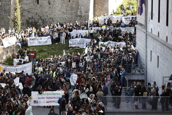 Educación se abre a negociar con los sindicatos