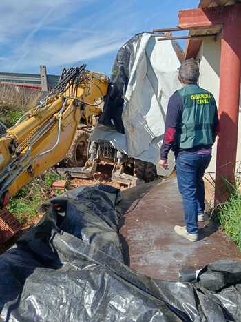 Roban una retroexcavadora en Oroz–Betelu de 137.000 euros
