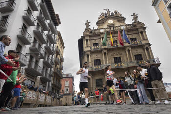 Ander Barrio y Amaia Melero ganan la IX Media San Fermín