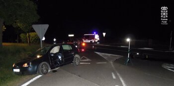 Fallece un motorista en Obanos al chocar con un turismo
