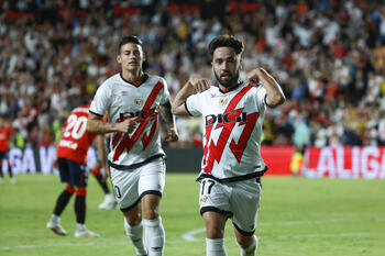 El Rayo da la bienvenida a James remontando a Osasuna