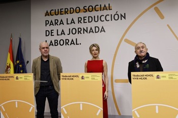 Trabajo y sindicatos acuerdan bajar la jornada laboral en 2025