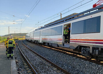 Rescatados 40 pasajeros de un tren averiado en Lodosa