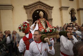 San Fermín de Aldapa emociona a una ciudad abarrotada