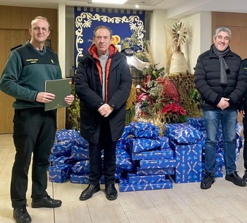 Guardia Civil recoge juguetes para niños con menos recursos