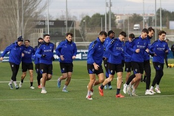 Osasuna se ejercita en Tajonar a su regreso de Tenerife