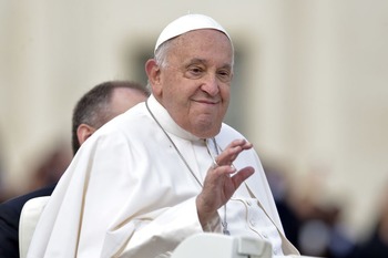 El Papa sufre una neumonía bilateral