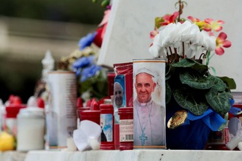 Noche tranquila para el Papa tras sentir una leve mejoría