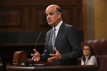 Catalán pide datos sobre la nueva estación de Pamplona